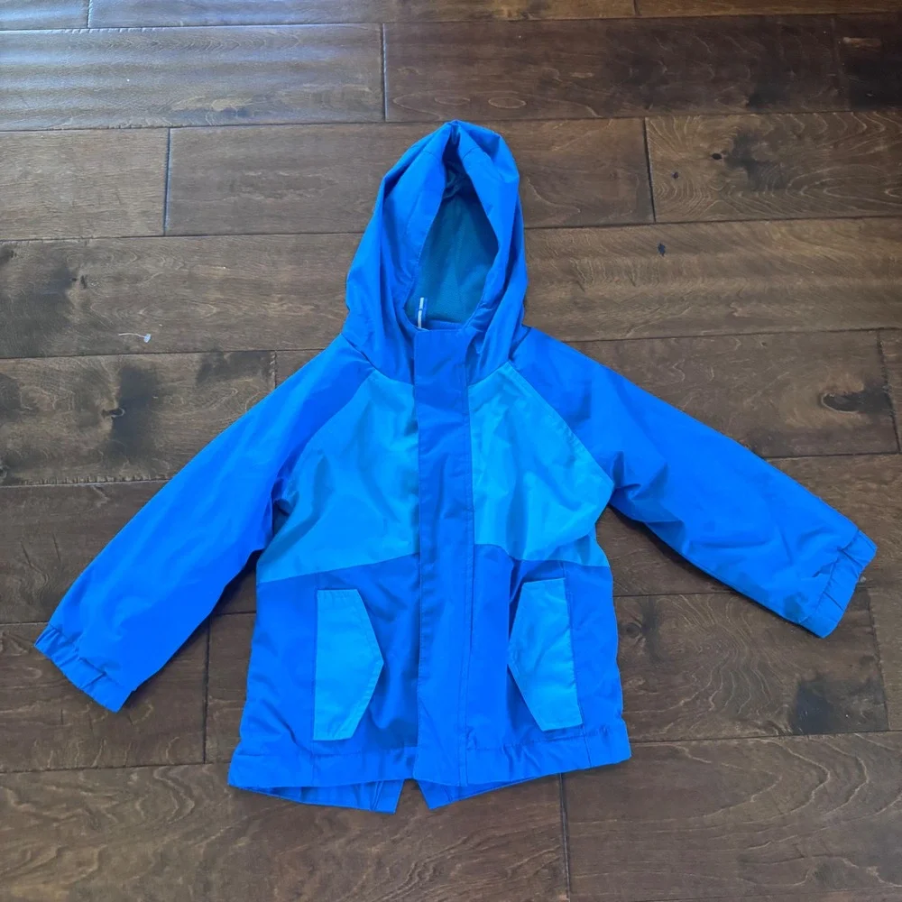 Cat & Jack Boys Blue Colorblock Hooded Rain Jacket Fleece 2T